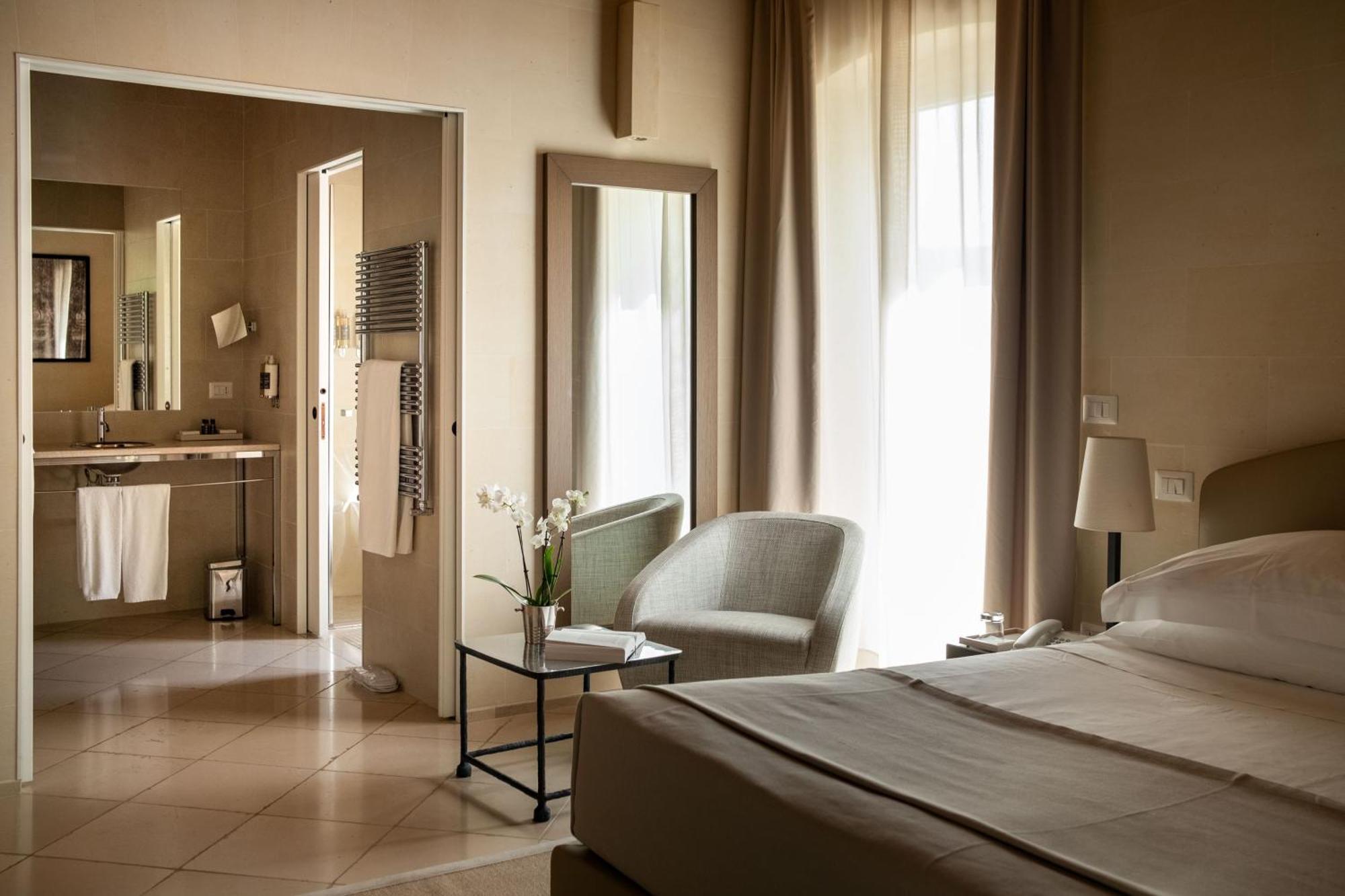 La Fiermontina Luxury Home Hotel Lecce Bagian luar foto